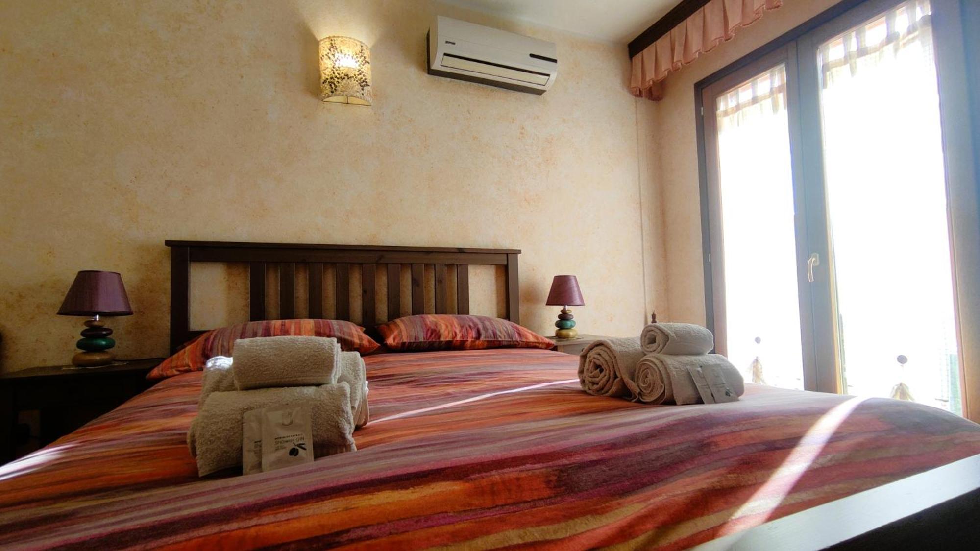 Bed and Breakfast Grotta Delle Fate Ossi Exterior foto